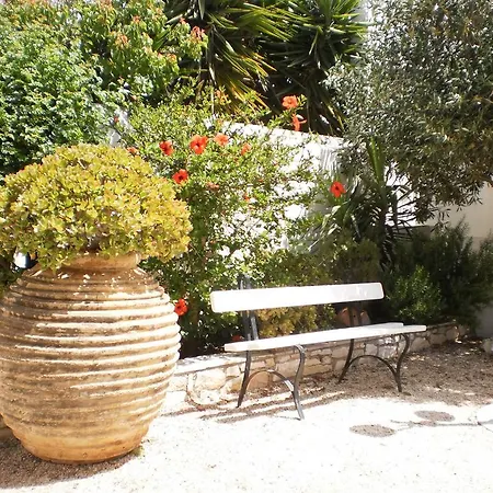 Apartahotel Svoronos Naousa (Paros)