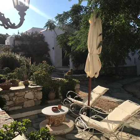 Svoronos Naousa (Paros)