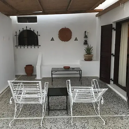 Svoronos Aparthotel Naousa (Paros)