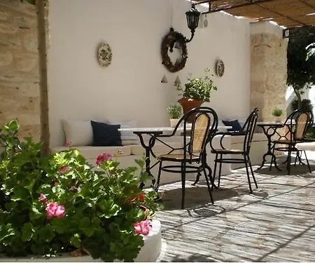 Svoronos Naousa (Paros)