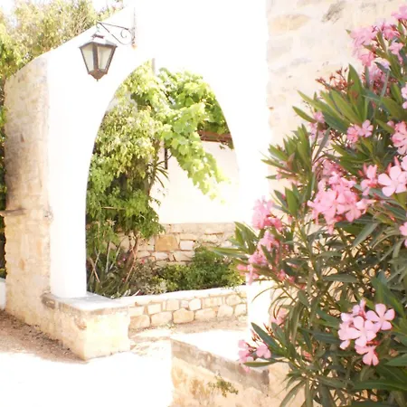 Apartahotel Svoronos 4*